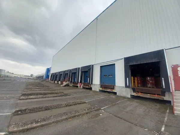 Entrepôt 36339 m²
