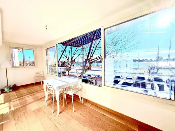 Appartement T4 - Loggia vue sur le port de plaisance