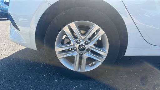 Kia Ceed 1.6 CRDi 136 - Active – 2021 – 61483 km – Diesel – Boîte Manuelle — photo 19