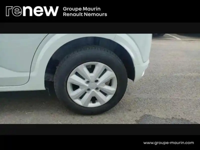 Dacia Sandero 1.0 eco-g 100ch expression — photo 11