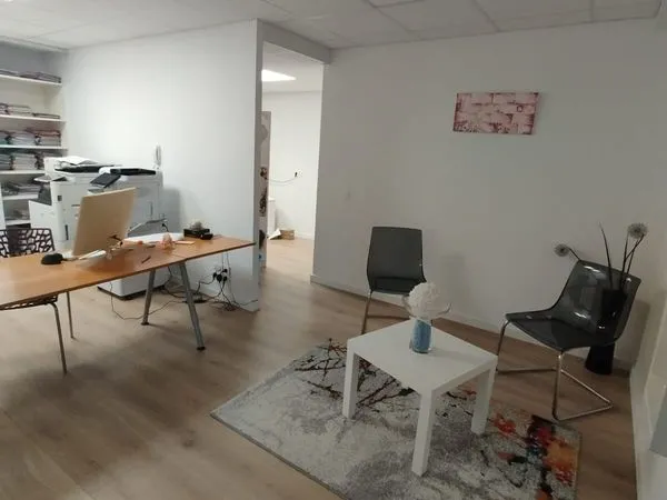Local commercial 61 m² Rochefort