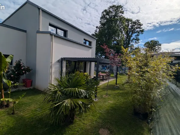 Maison contemporaine 2021 (156m², 4 ch) - DPE A - Vitré (Sans agence)