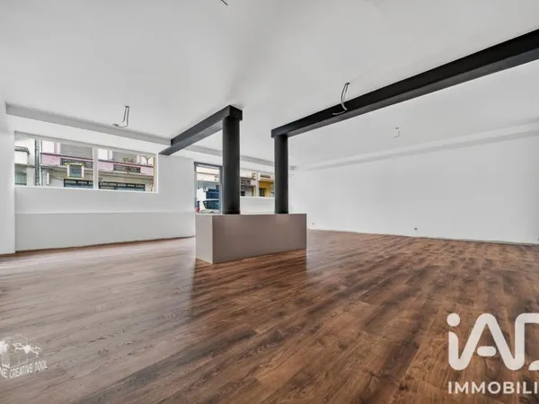 Commerce 2 pièces 122 m²