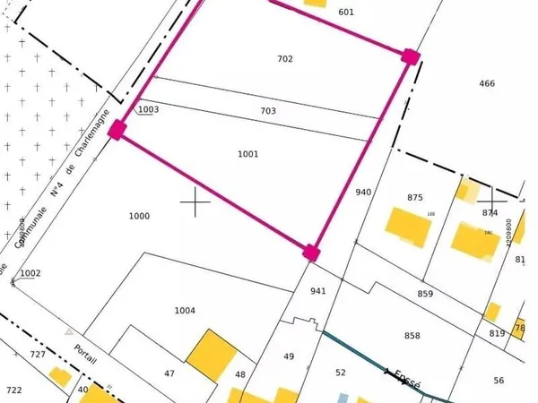 Terrain constructible 4800m² à Guîtres ( 33)