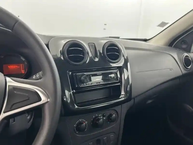 Dacia Sandero sce 75 — photo 11