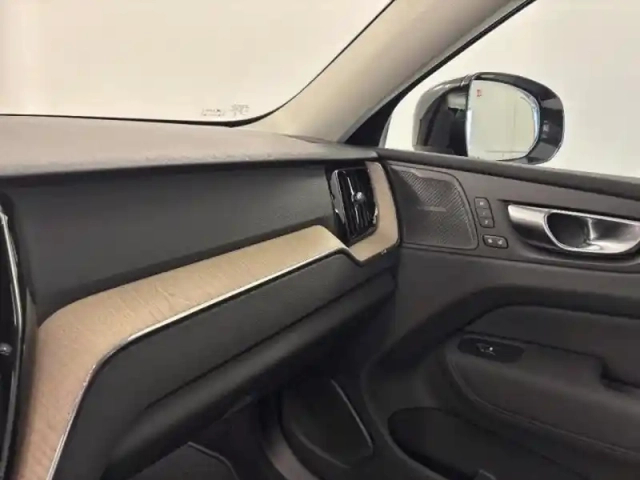 Volvo Xc60 t6 hybride rechargeable 350ch plus style dark geartronic 8 awd — photo 10