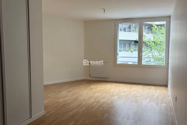 Studio 1 pièce 38 m²
