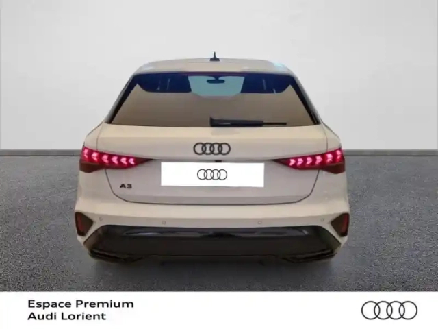 Audi A3 sportback 1.5 tfsi e 204ch phev s line s tronic 6 — photo 5