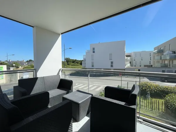 A vendre à Séné Poulfanc Appartement 56 m², bon état, balcon, ascenseur, place de parking, cave , ga