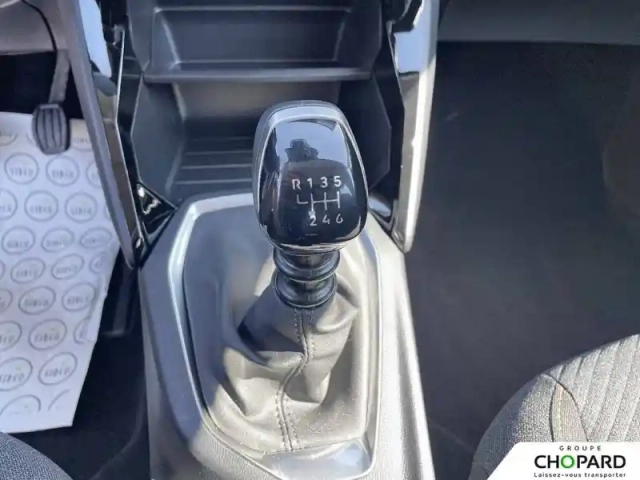 Peugeot 208 100 s&amp;s bvm6 — photo 19