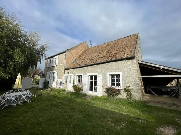 Maison 12 pièces 235 m²
