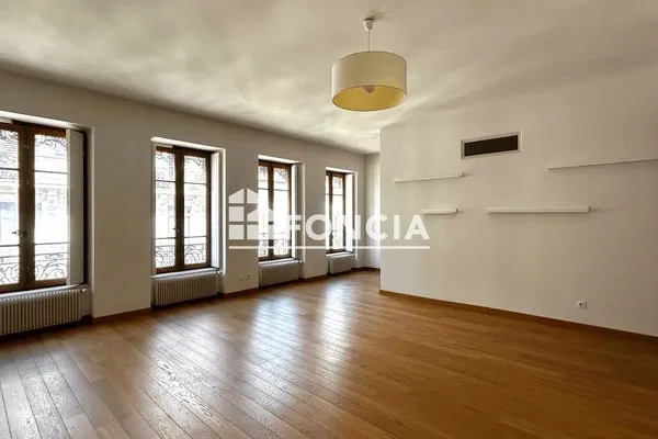 Appartement 2 pièces 62 m²