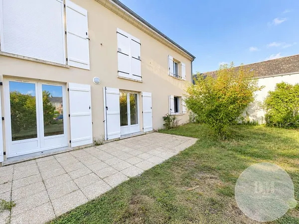 Saint-Jean-de-Braye - Appartement 3 pièces avec grand extérieur et 2 stationnements ?
