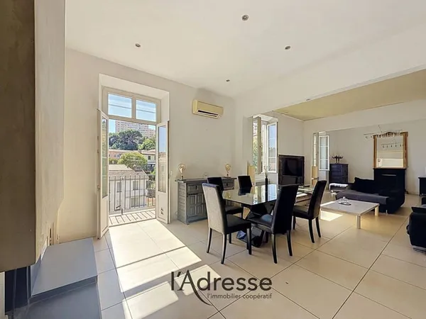 Appartement 6 pièces 155 m²