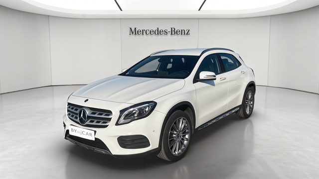 Mercedes GLA 200 7-G DCT