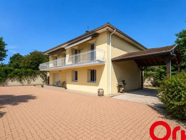 Maison 6 pièces 160 m²