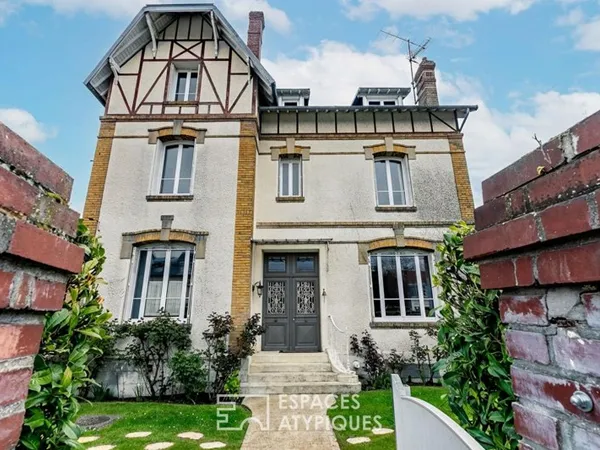 Maison de maître avec jardin et dépendances en plein coeur de Ressons-sur-Matz