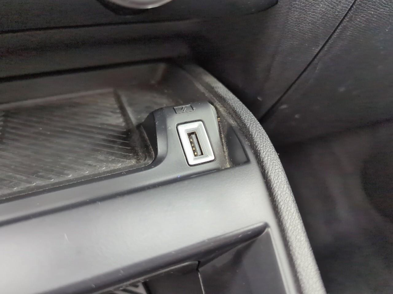 Citroën C4 bluehdi 130 s&s eat8 feel pack — photo 25