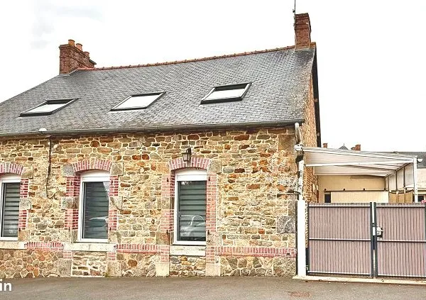 Argentré du Plessis maison de charme parfait état centre bourg