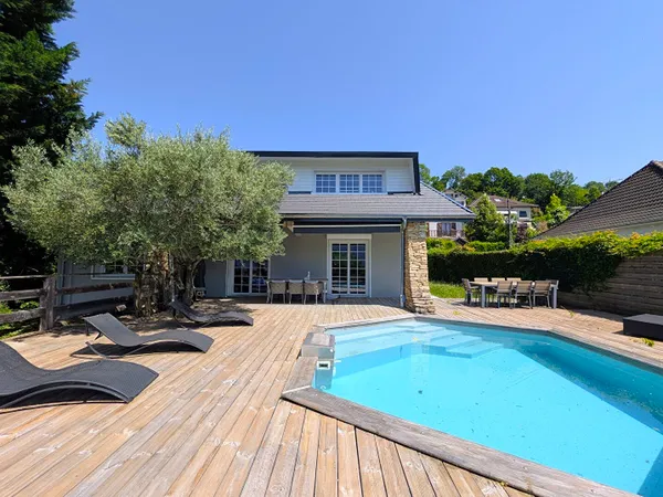 Aix-les-Bains - Villa rénovée avec vue lac et piscine