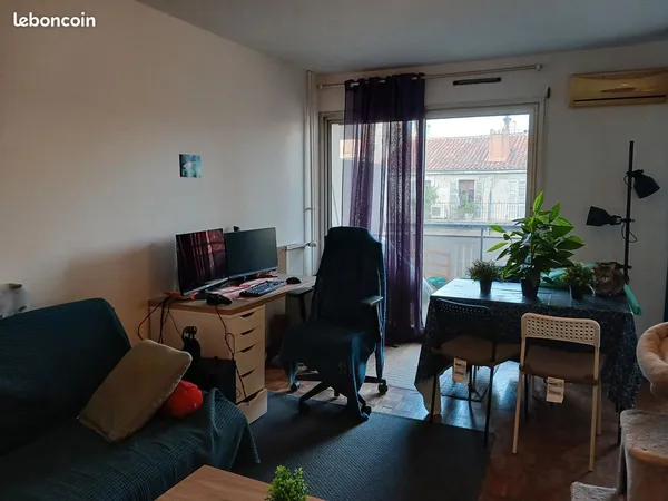 Part loue meublé 40m² au 97 rue marengo 6° 950 CC