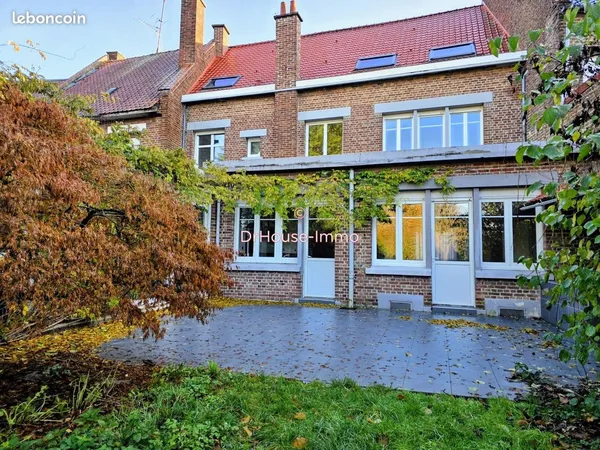 Propriété 7 pièces 204 m²