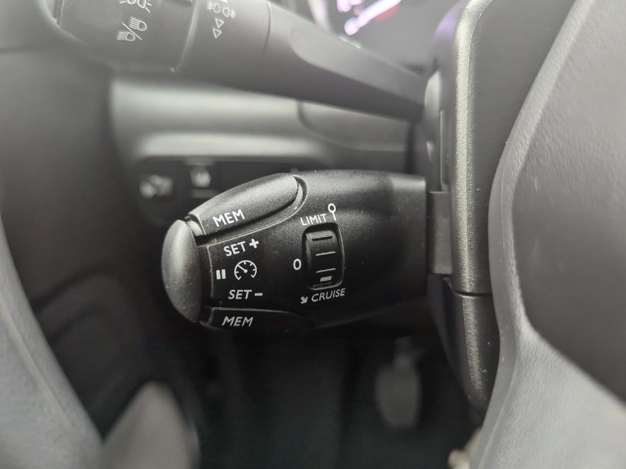 Citroën C3 puretech 83 ch bvm5 you — photo 20