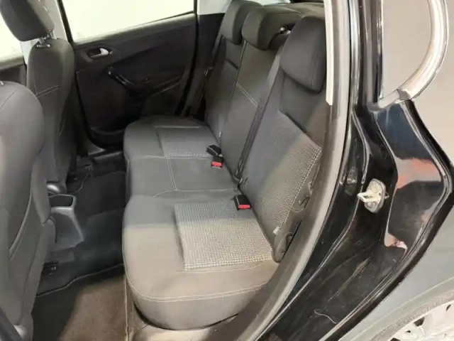 Peugeot 208 1.2  82 allure 5p gps / clim auto / régulateur — photo 10