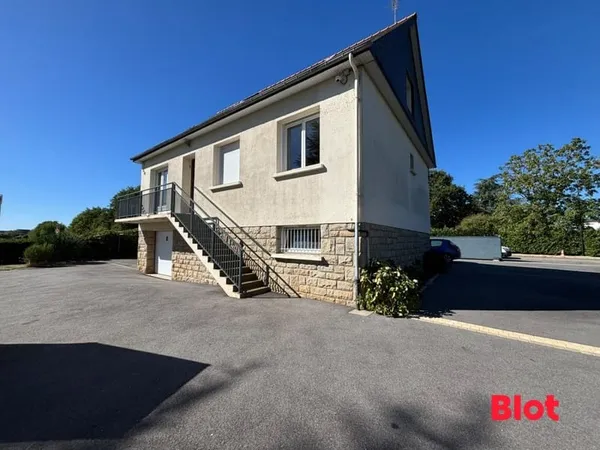 A VENDRE A CREVIN- MAISON 5 CH 123M²- SOUS-SOL COMPLET- TERRIAN 1300M²