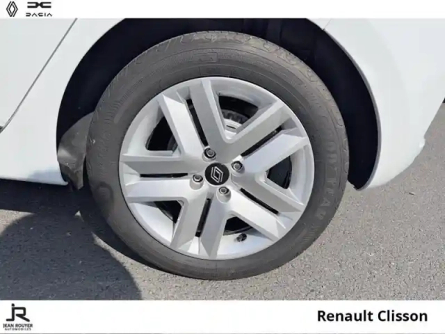 Renault Clio 1.5 dci 100ch evolution — photo 8