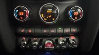 Mini Mini Cooper 136ch Edition Premium Plus BVA7 — photo 26