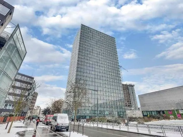 Bureaux 7041 m²