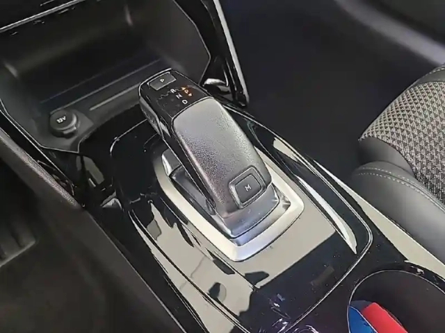 Peugeot 208 puretech 100 s&amp;s eat8 — photo 62