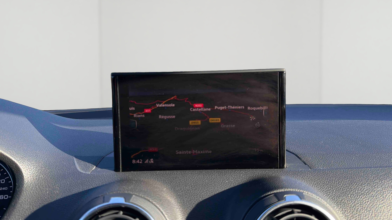 Audi Q2 30 TDI 116 S tronic 7 — photo 15