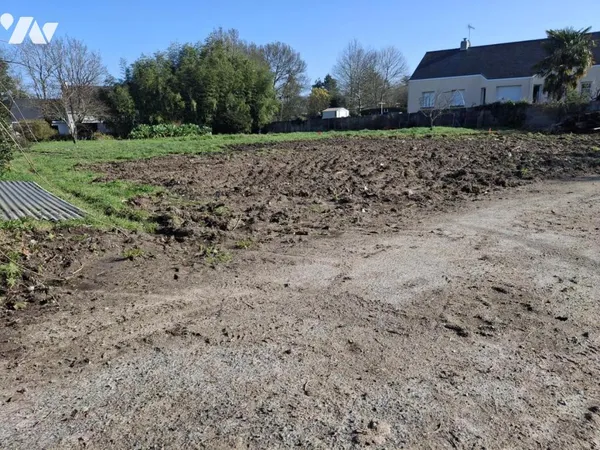 Terrain 613 m²