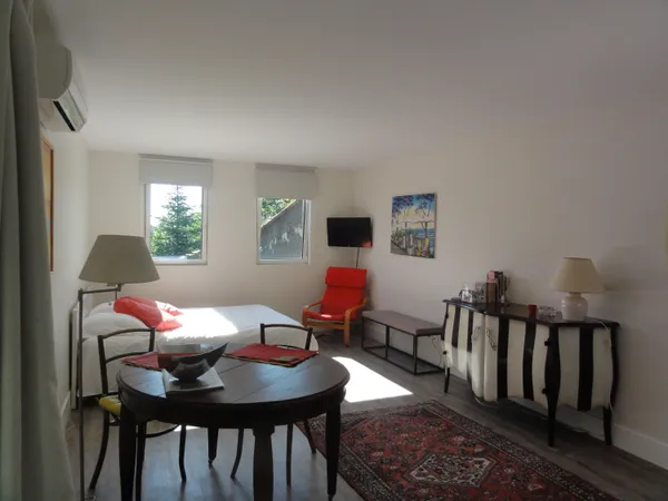 Loue Studio Meublé 39m² Caluire-et-Cuire