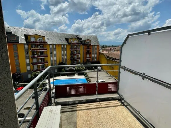 T2 non meublé avec parking sécurisé et piscine