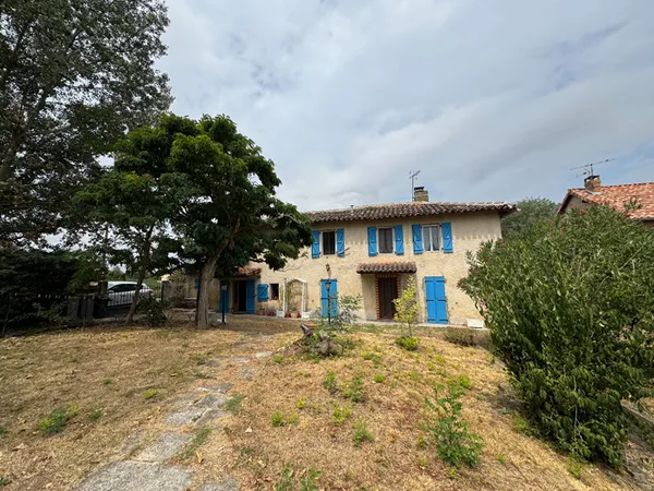 Técou . Maison de +/- 150 m²