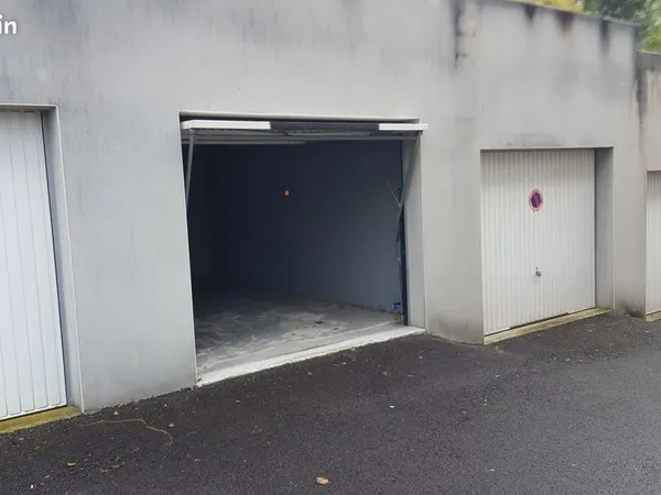 Garage box à louer