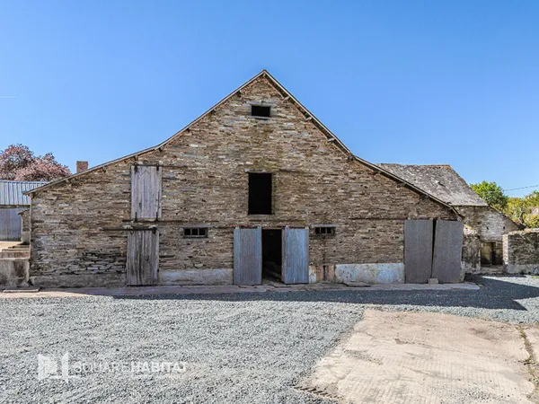 Superbe bâtisse en pierres à réhabiliter avec fort potentiel