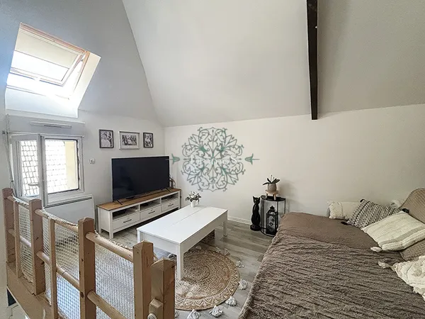 Maison de village- 67m2 - MELLO