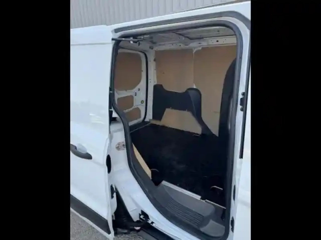 Ford Transit Connect l1 1.0e 100ch e85 trend — photo 12