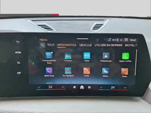 Bmw X1 sdrive 18i 136ch dkg7 — photo 17