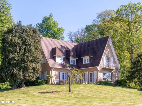 Propriété 8 pièces 190 m²
