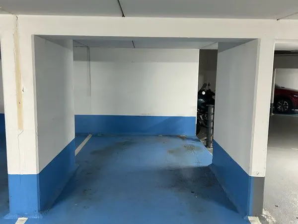 Place de parking à louer