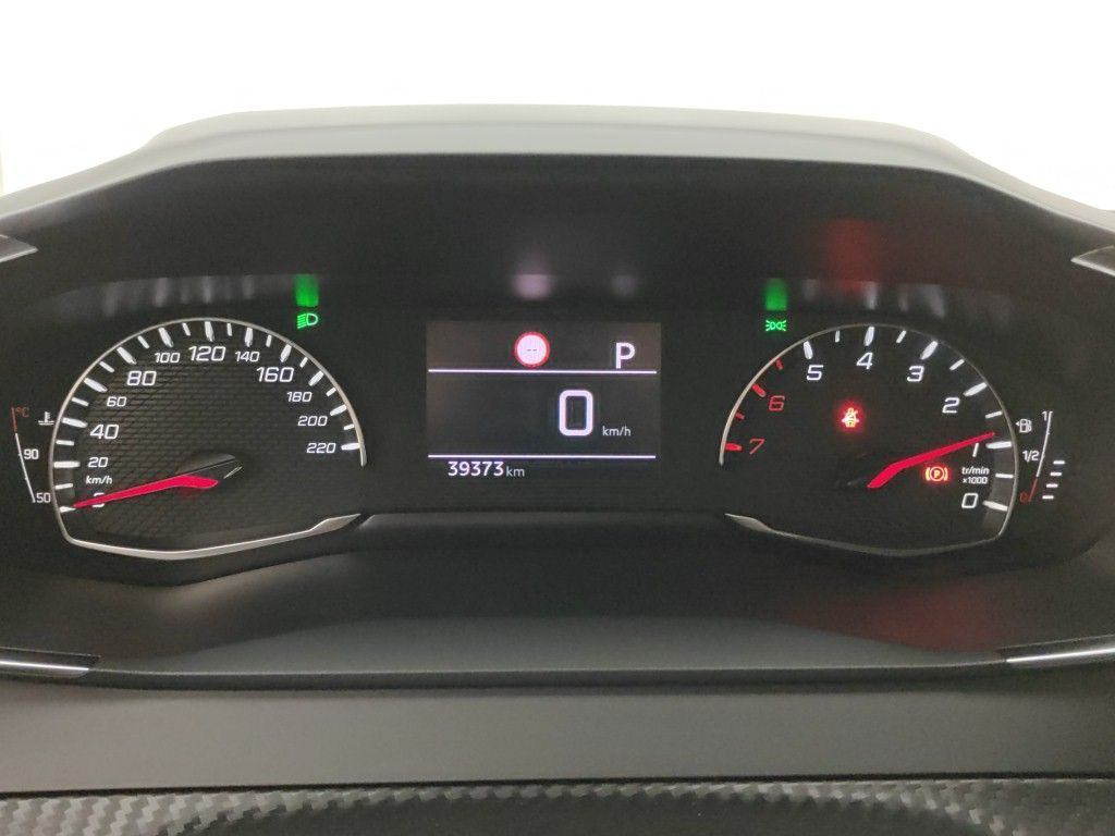 Peugeot 2008 — photo 9