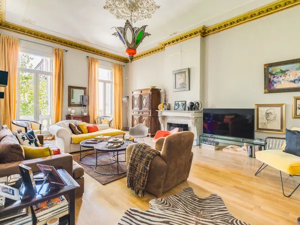 Appartement 6 pièces 198 m²