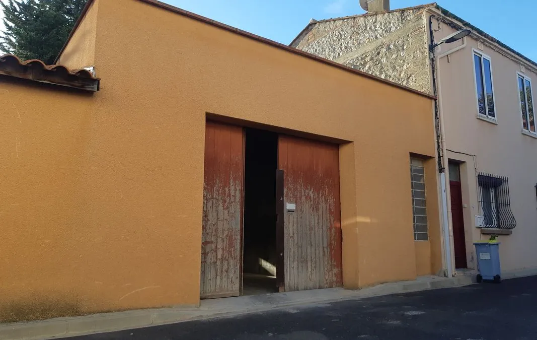 Photo 1