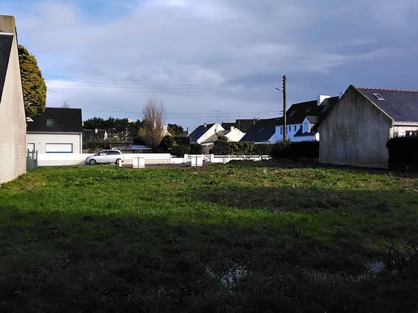 Terrain 893 m²