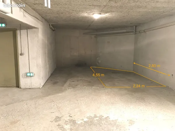 Location parking sécurisé au 1er sous-sol, dans petite copropriété 11 bis rue FELIX FAURE, Paris 15 